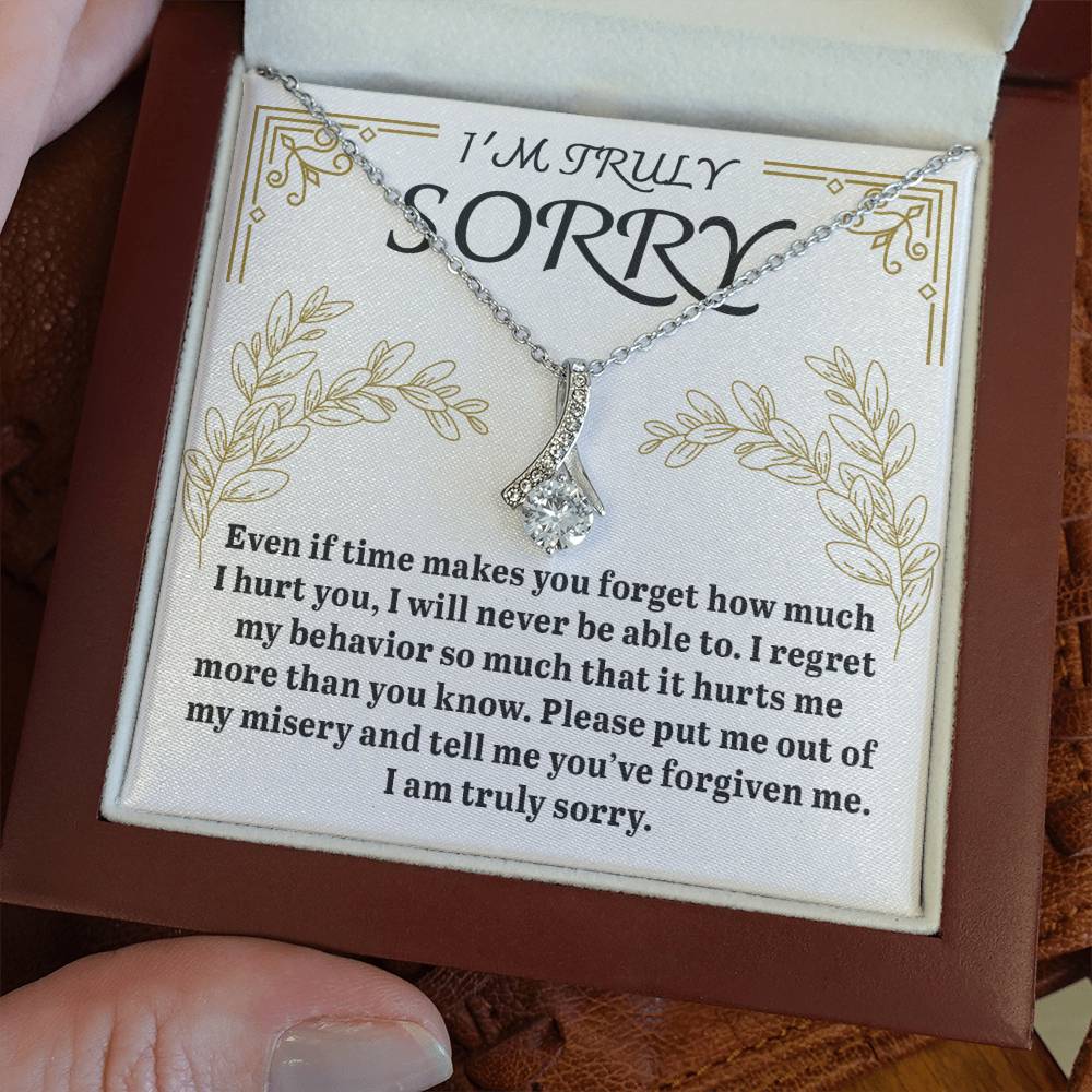 Sorry It Hurts Me Alluring Beauty Necklace